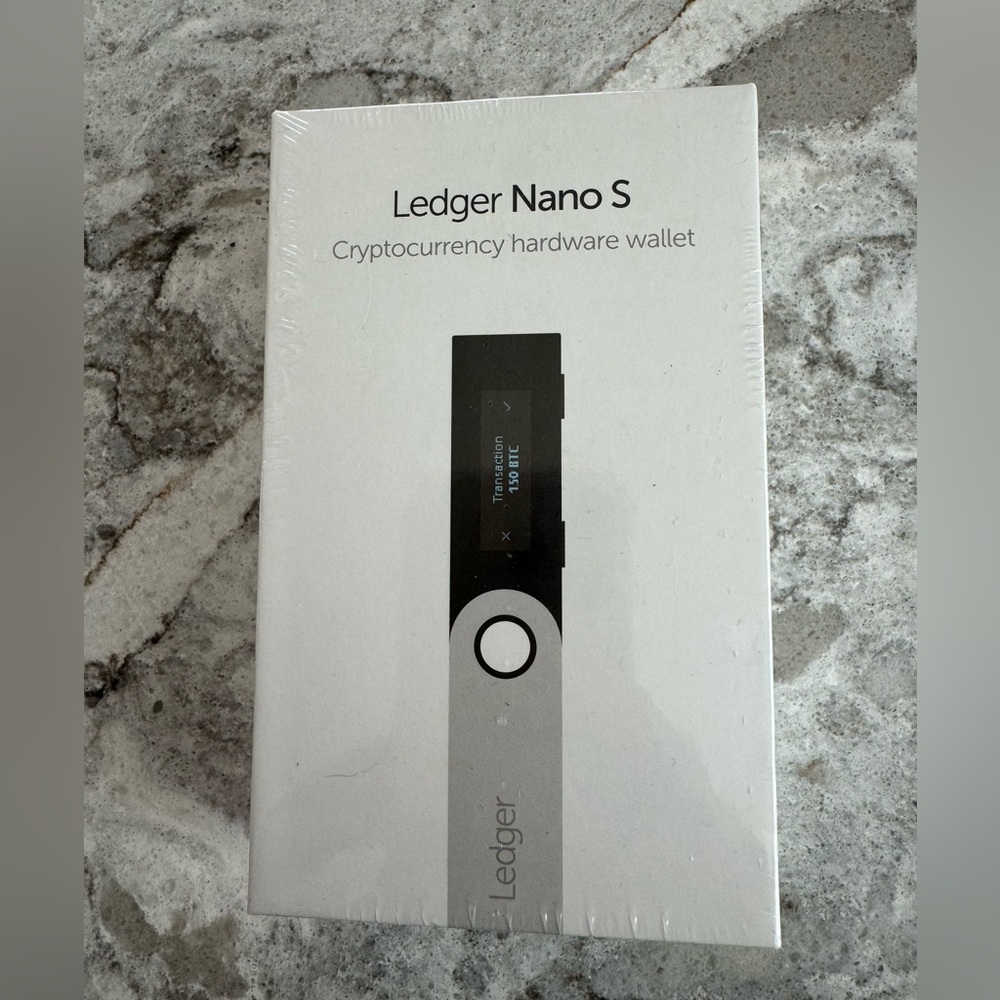 Ledger Nano S Crypto Hardware Wallet